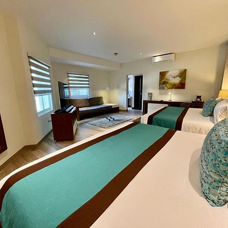 Aurea Hotel And Suites Zapopan Εξωτερικό φωτογραφία