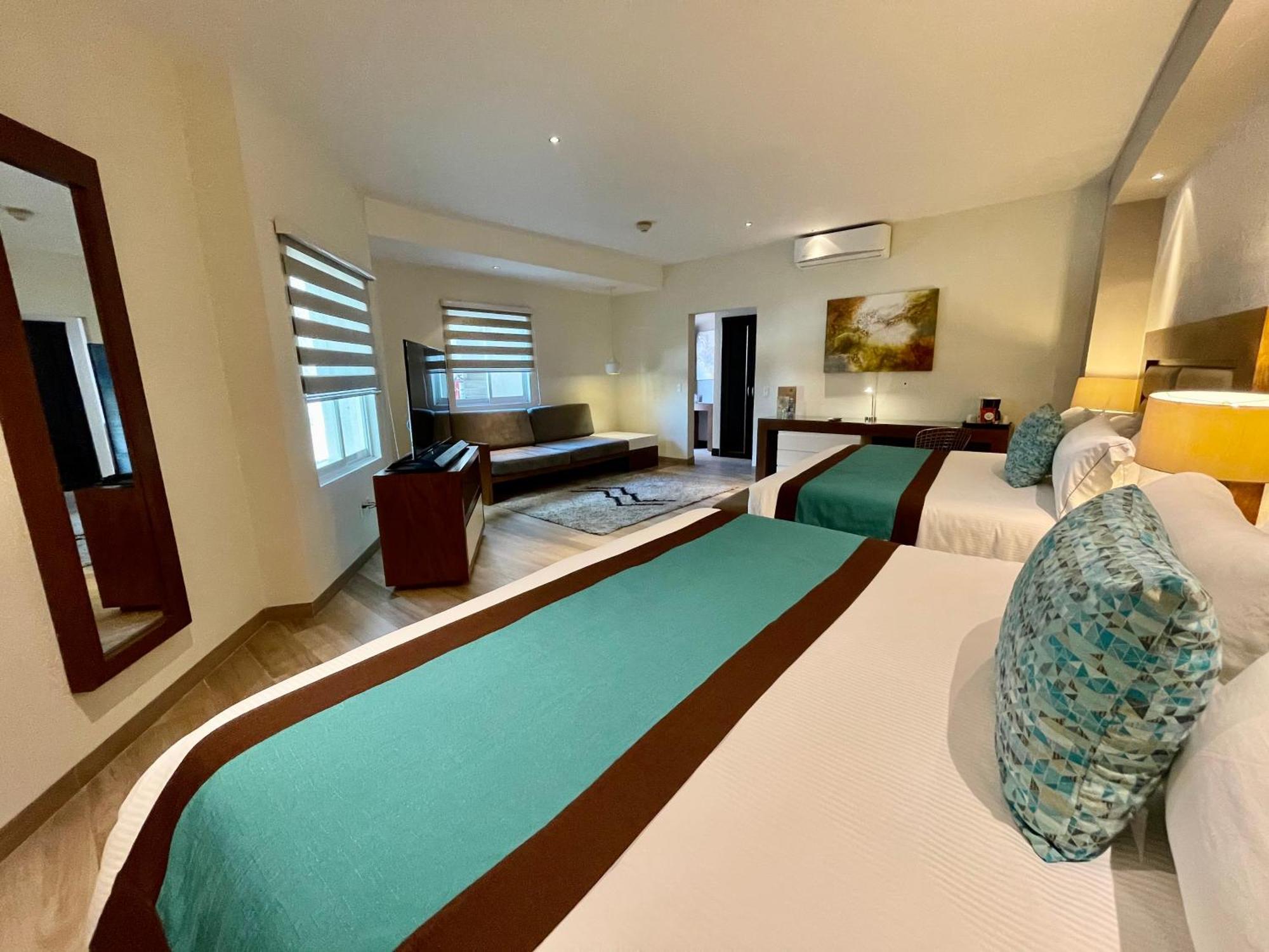 Aurea Hotel And Suites Zapopan Εξωτερικό φωτογραφία