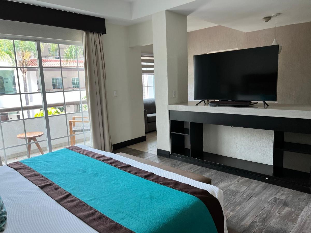 Aurea Hotel And Suites Zapopan Εξωτερικό φωτογραφία