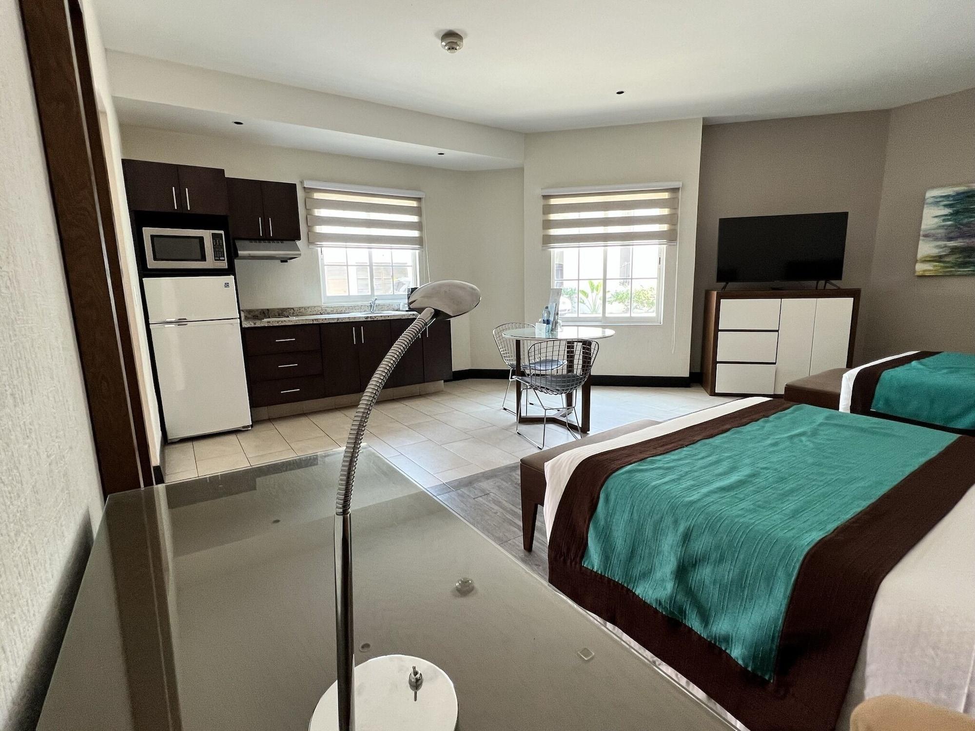 Aurea Hotel And Suites Zapopan Εξωτερικό φωτογραφία